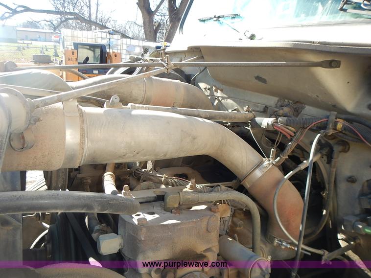 image for item J4606 1991 International 4900 dump truck