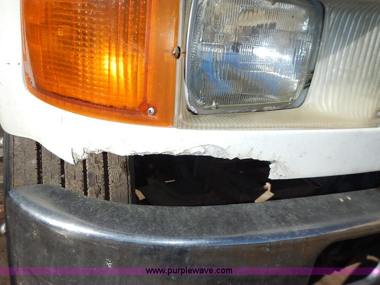 image for item J4606 1991 International 4900 dump truck