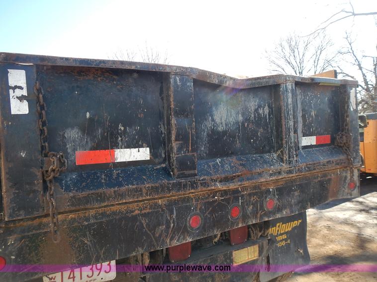 image for item J4606 1991 International 4900 dump truck