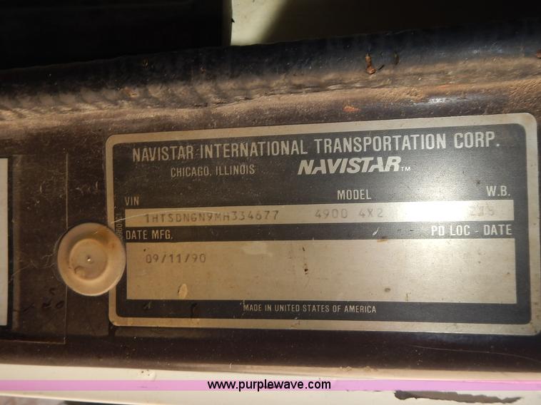 image for item J4606 1991 International 4900 dump truck