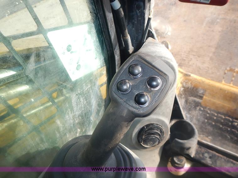 image for item J4607 2012 Caterpillar 272D skid steer