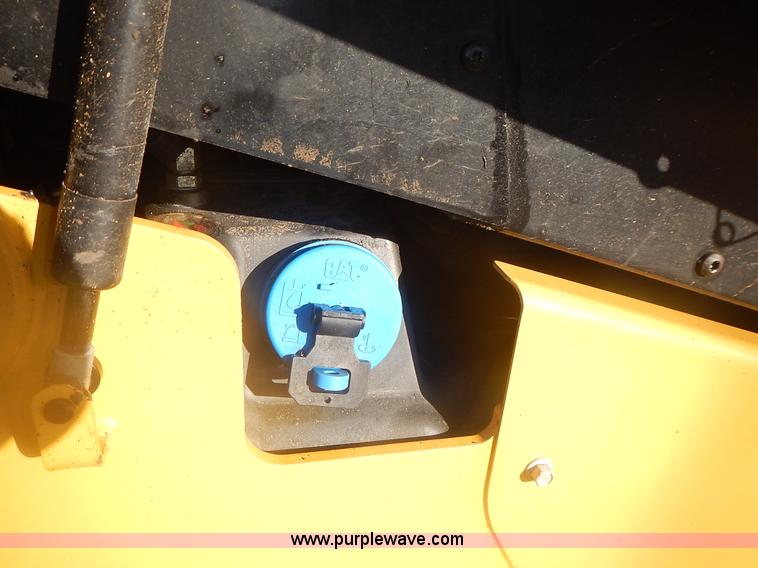 image for item J4607 2012 Caterpillar 272D skid steer