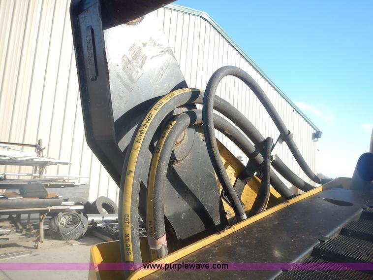 image for item J4607 2012 Caterpillar 272D skid steer