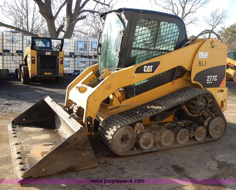 image for item J4743 2007 Caterpillar 277C skid steer