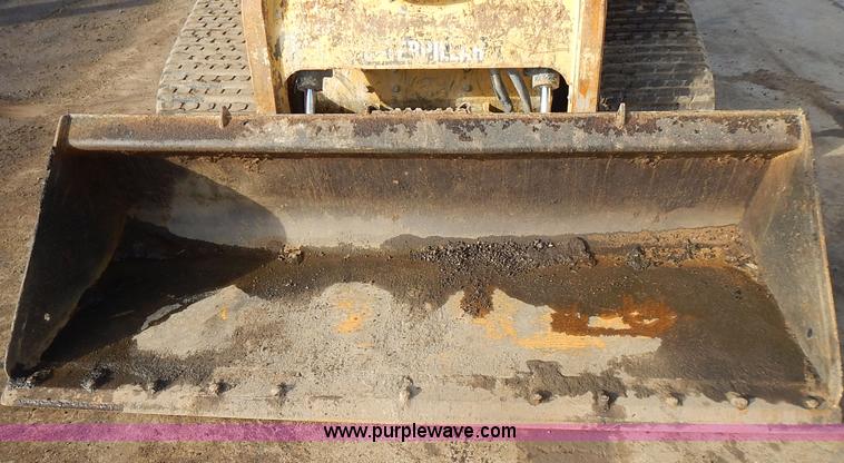 image for item J4743 2007 Caterpillar 277C skid steer