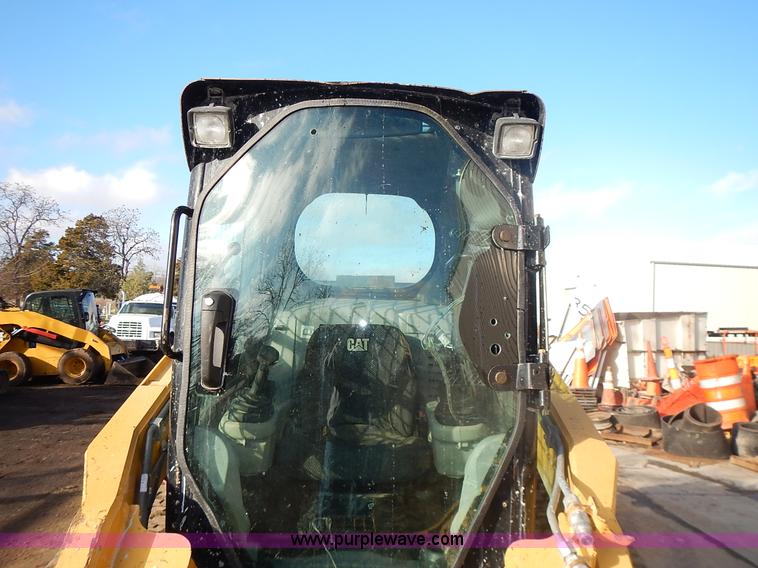 image for item J4743 2007 Caterpillar 277C skid steer