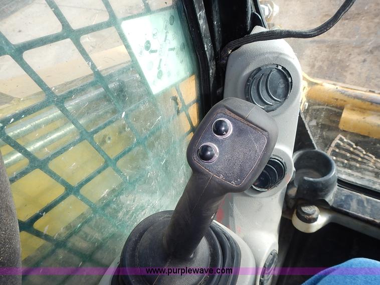 image for item J4743 2007 Caterpillar 277C skid steer