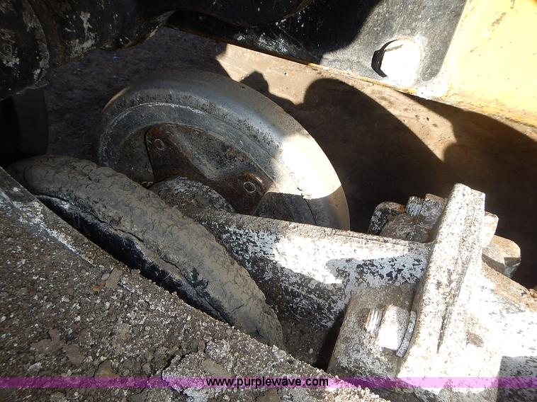 image for item J4743 2007 Caterpillar 277C skid steer