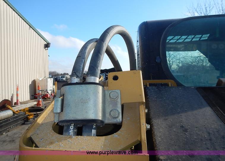 image for item J4743 2007 Caterpillar 277C skid steer
