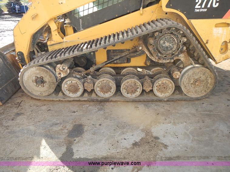 image for item J4743 2007 Caterpillar 277C skid steer