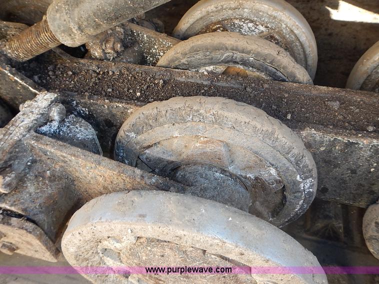 image for item J4743 2007 Caterpillar 277C skid steer