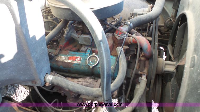 image for item J4745 1972 Chevrolet C50 hydra digger truck