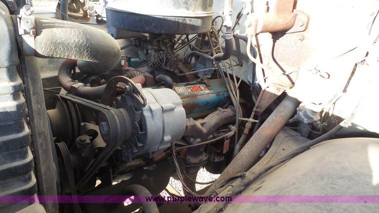 image for item J4745 1972 Chevrolet C50 hydra digger truck