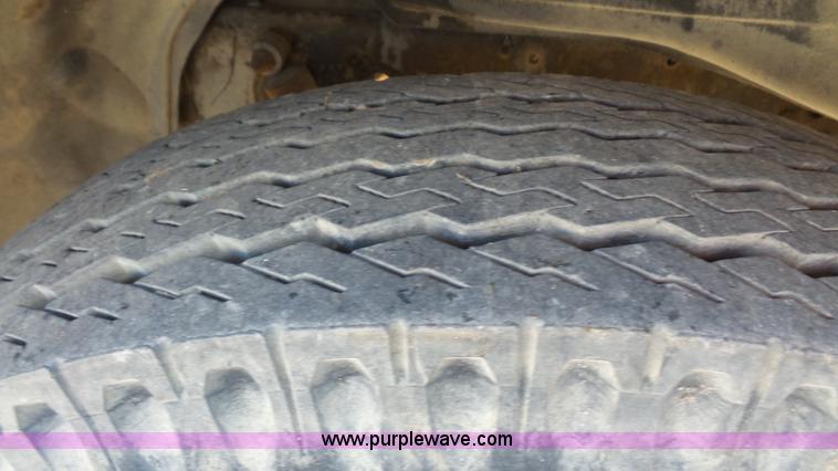 image for item J4745 1972 Chevrolet C50 hydra digger truck