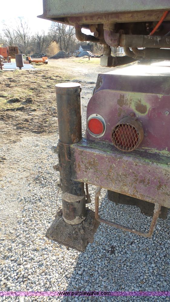 image for item J4745 1972 Chevrolet C50 hydra digger truck