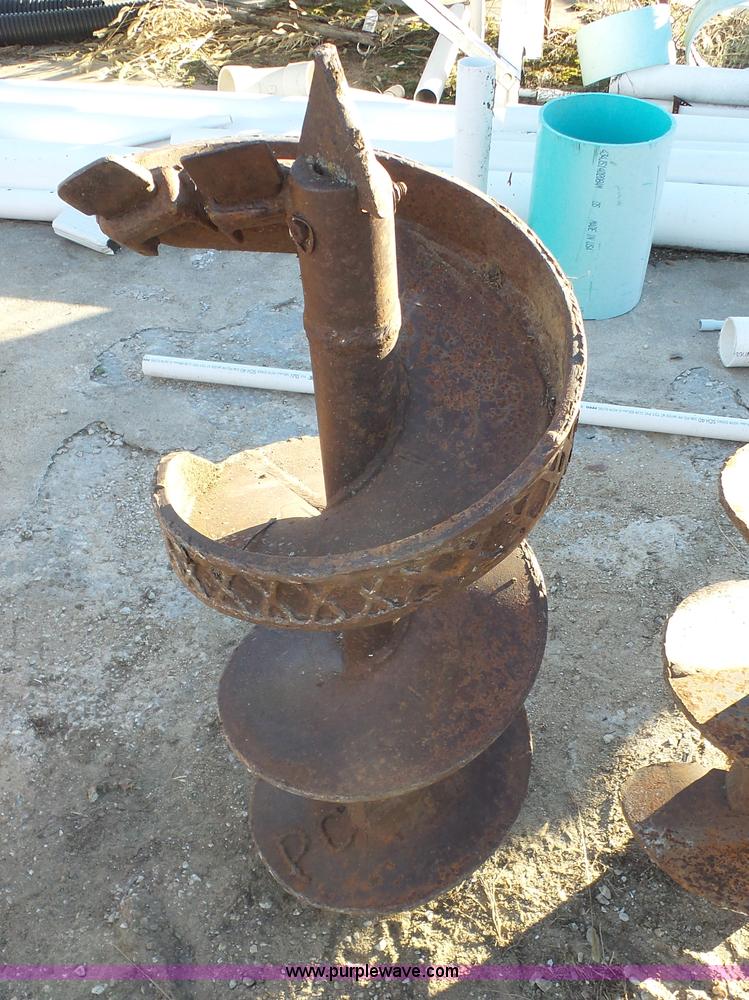 image for item J4745 1972 Chevrolet C50 hydra digger truck