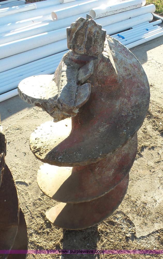 image for item J4745 1972 Chevrolet C50 hydra digger truck