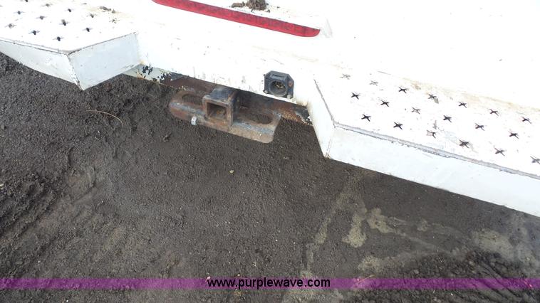 image for item J4750 2005 Ford F350 XL Super Duty Crew Cab utility truck