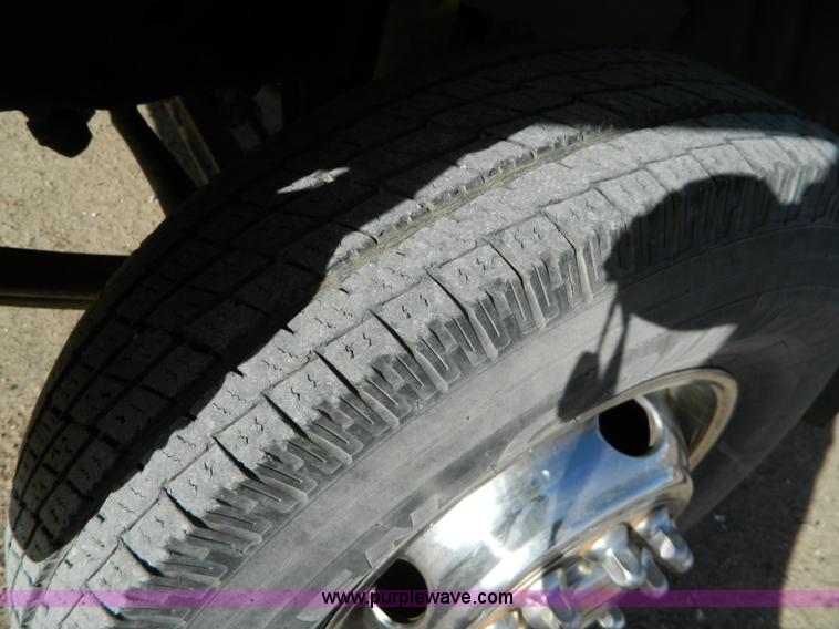 image for item J5151 1994 Ford F450 Super Duty flatbed dump truck