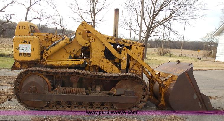 image for item J6318 1965 Caterpillar 955H track loader
