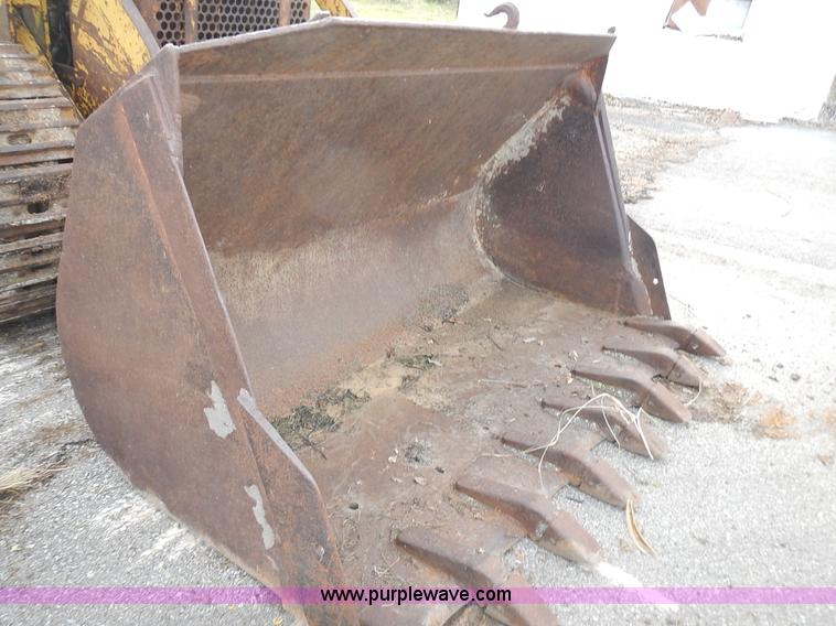 image for item J6318 1965 Caterpillar 955H track loader