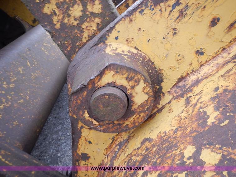 image for item J6318 1965 Caterpillar 955H track loader