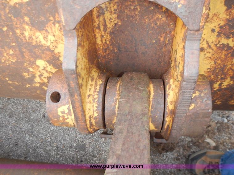 image for item J6318 1965 Caterpillar 955H track loader