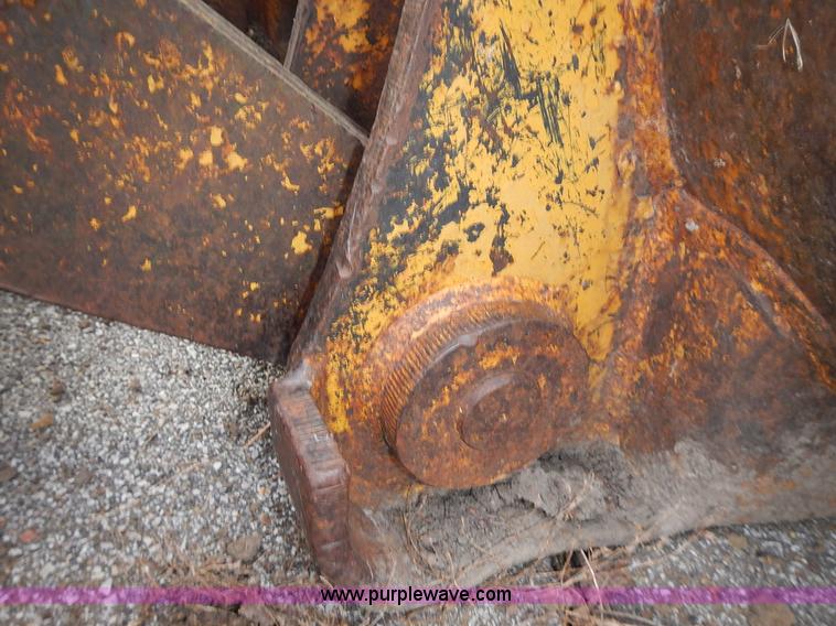 image for item J6318 1965 Caterpillar 955H track loader