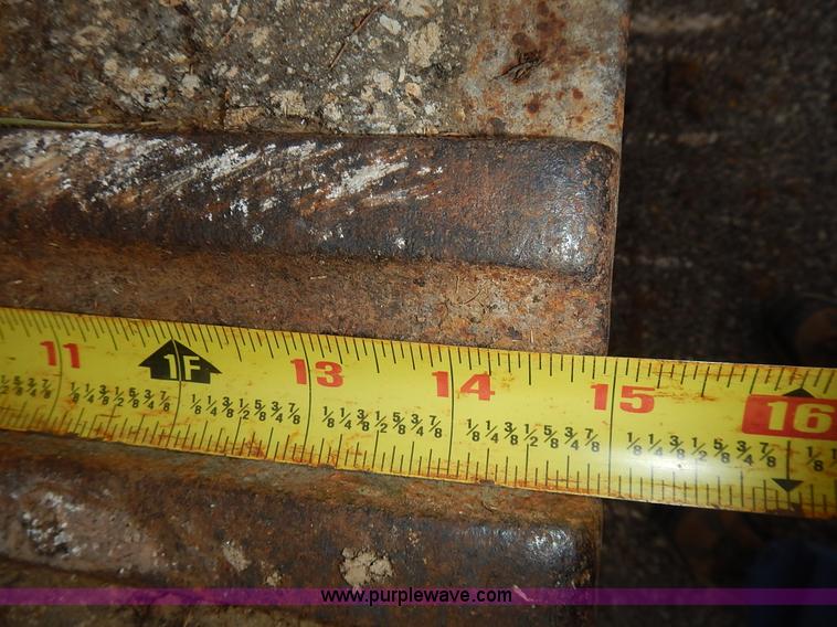 image for item J6318 1965 Caterpillar 955H track loader