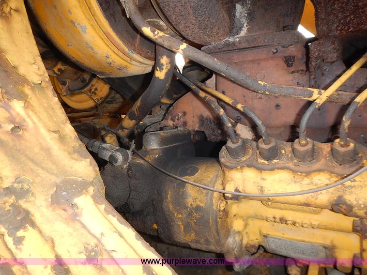 image for item J6318 1965 Caterpillar 955H track loader