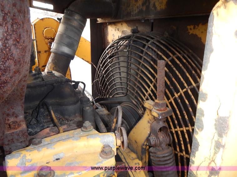 image for item J6318 1965 Caterpillar 955H track loader