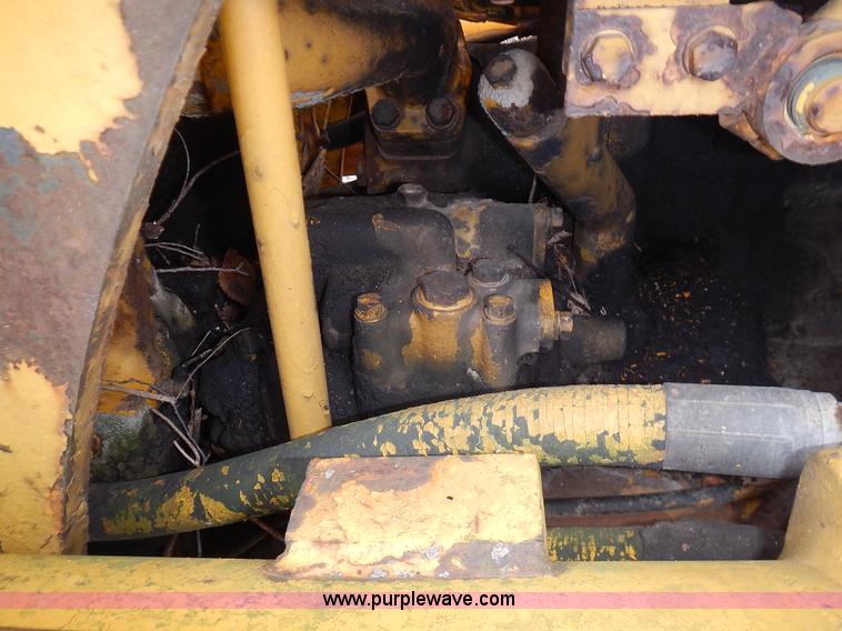 image for item J6318 1965 Caterpillar 955H track loader