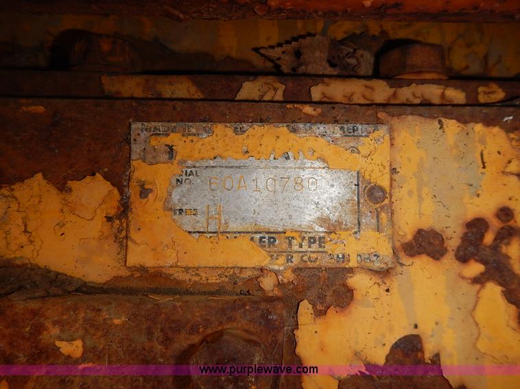 image for item J6318 1965 Caterpillar 955H track loader