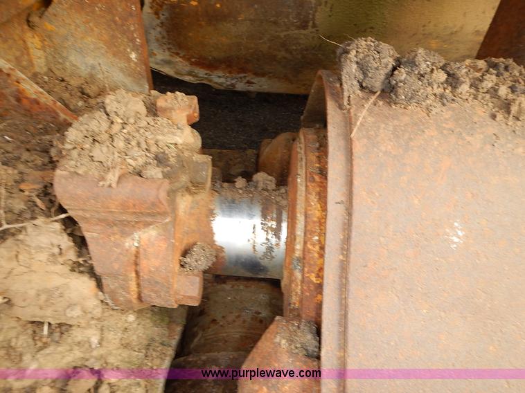 image for item J6318 1965 Caterpillar 955H track loader