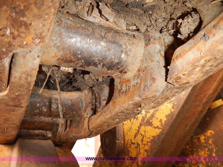 image for item J6318 1965 Caterpillar 955H track loader