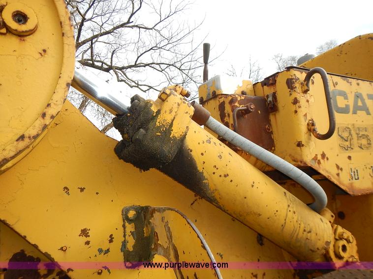 image for item J6318 1965 Caterpillar 955H track loader