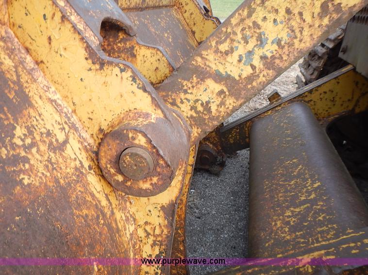 image for item J6318 1965 Caterpillar 955H track loader