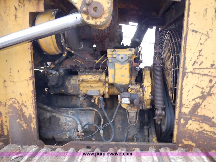 image for item J6318 1965 Caterpillar 955H track loader