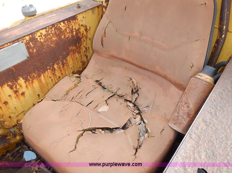 image for item J6318 1965 Caterpillar 955H track loader