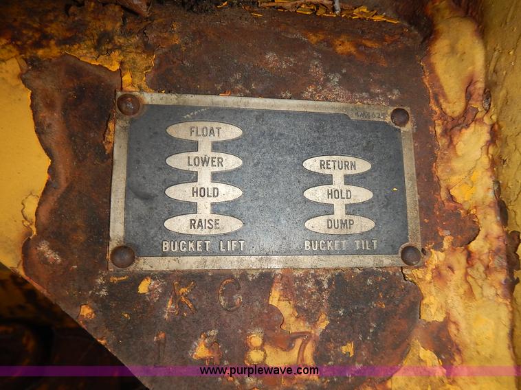 image for item J6318 1965 Caterpillar 955H track loader