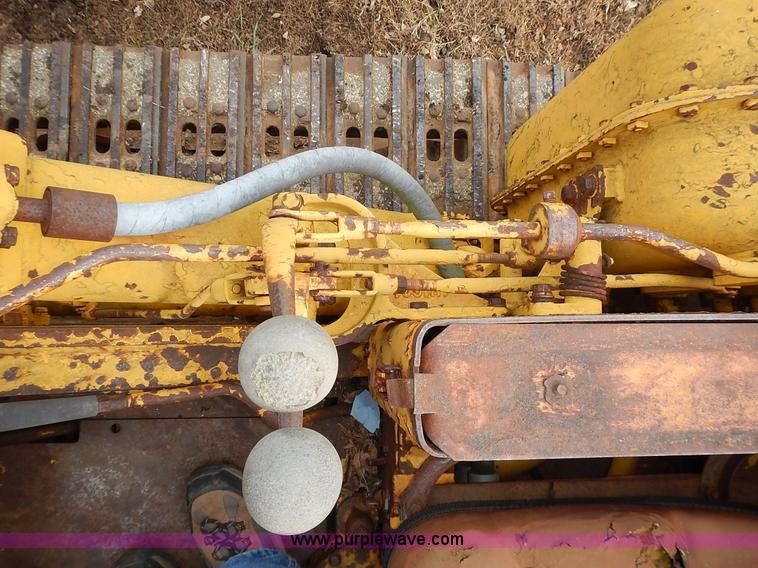image for item J6318 1965 Caterpillar 955H track loader