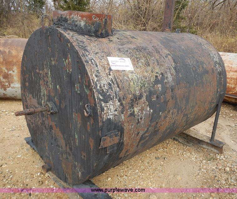 image for item J6319 Seal coating tank