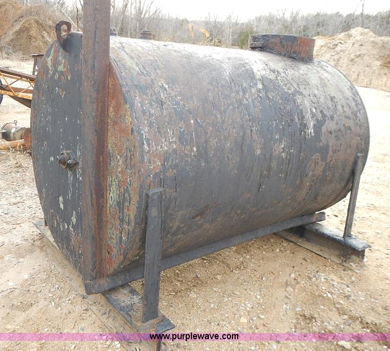 image for item J6319 Seal coating tank
