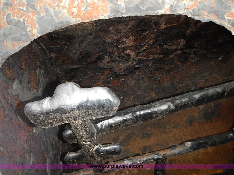 image for item J6319 Seal coating tank