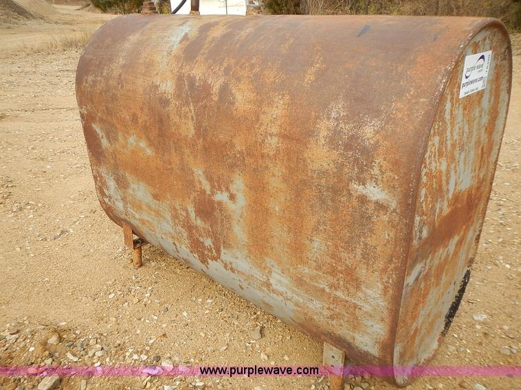 image for item J6320 (2) fuel tanks