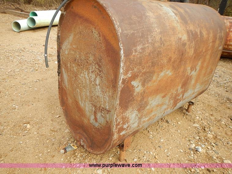 image for item J6320 (2) fuel tanks