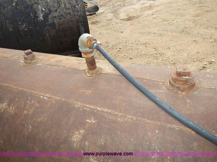 image for item J6320 (2) fuel tanks