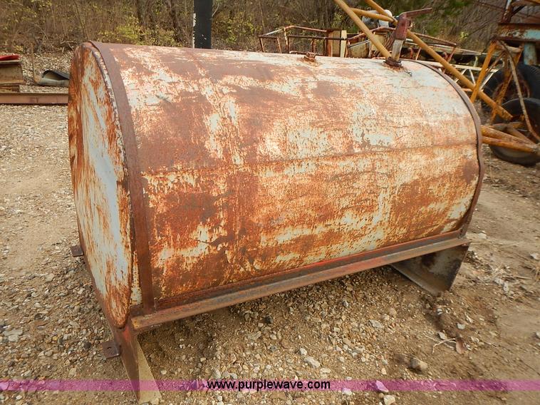 image for item J6320 (2) fuel tanks