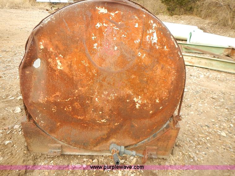 image for item J6320 (2) fuel tanks