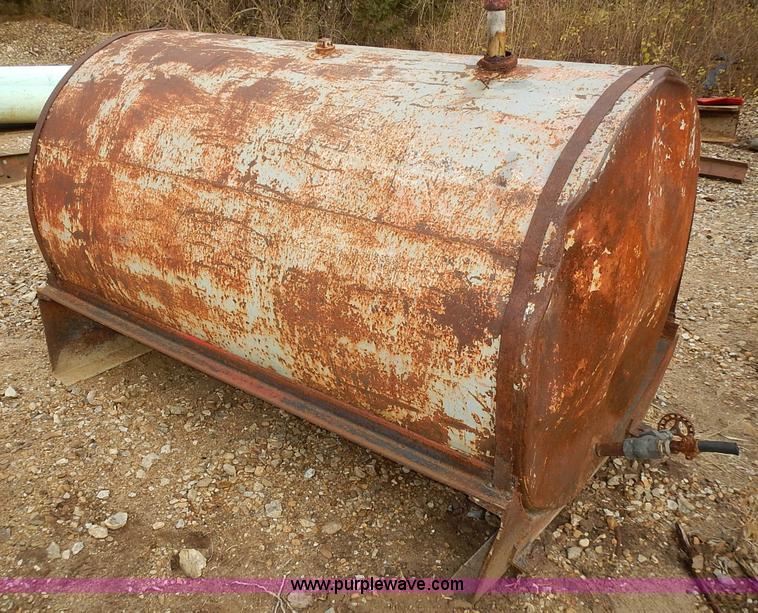image for item J6320 (2) fuel tanks